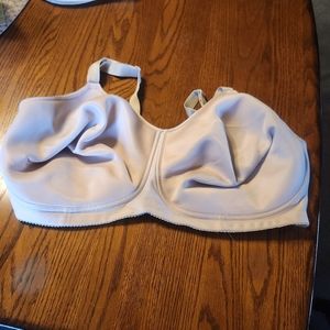 Womens 48G bra 4 clasp NO UNDERWIRE